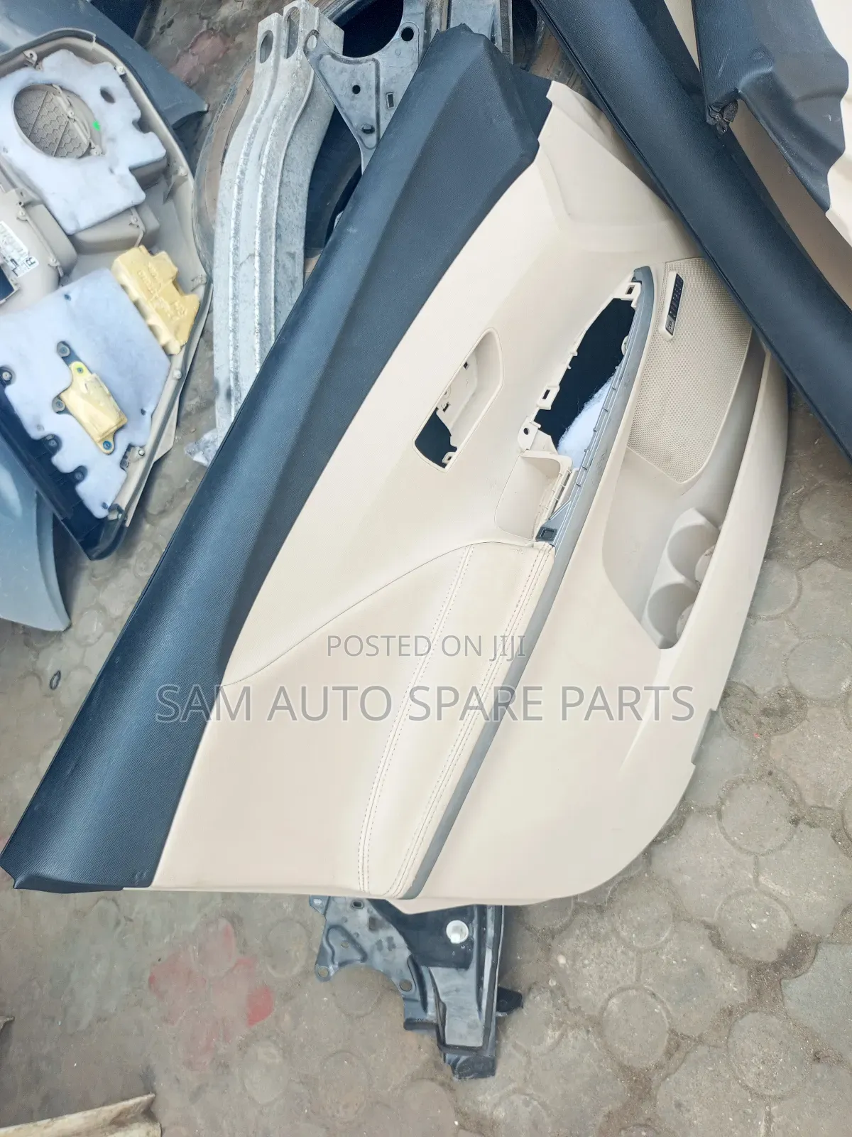Toyota Venza Door Complete Set 2012 Model