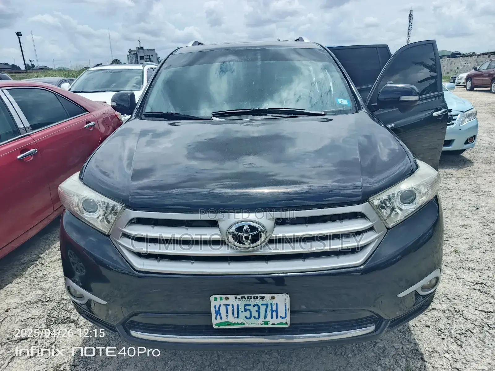 Toyota Highlander SE 2012 Black