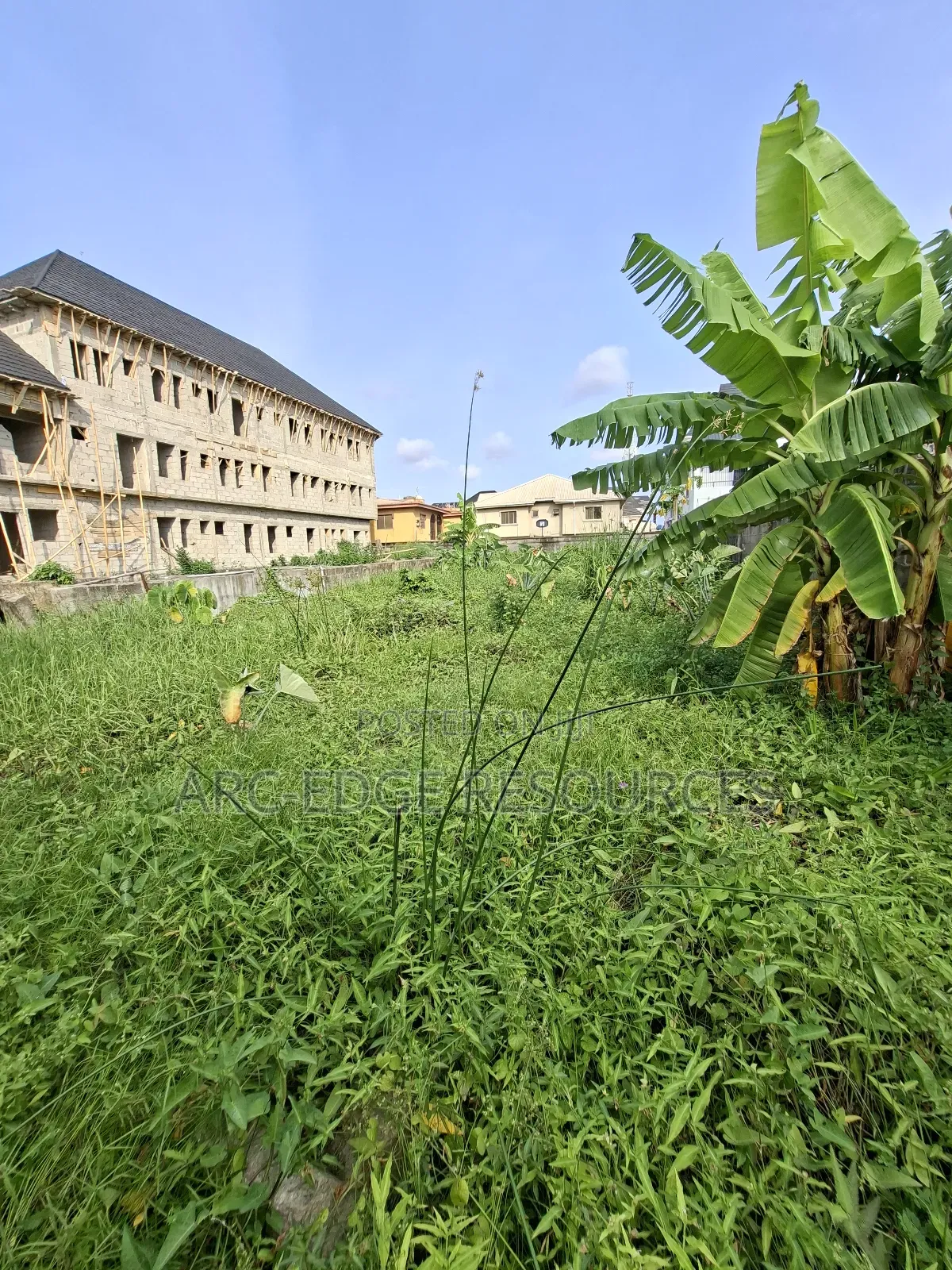 Dry Full Plot in Greenfield Estate