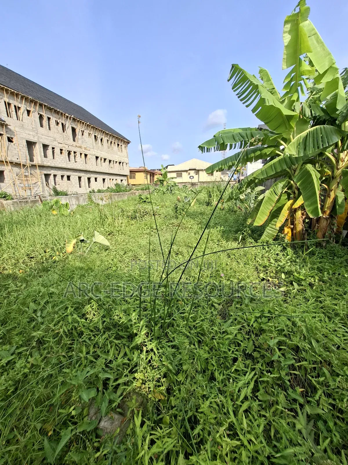 Dry Full Plot in Greenfield Estate