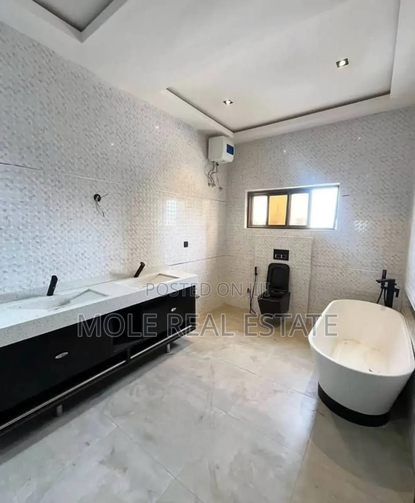 6bdrm Block of Flats in Ekoro Meiron Meiran for sale