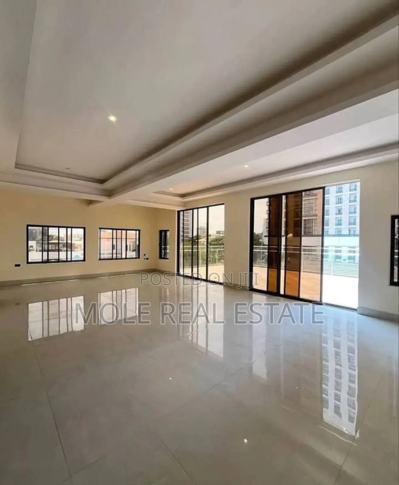 6bdrm Block of Flats in Ekoro Meiron Meiran for sale