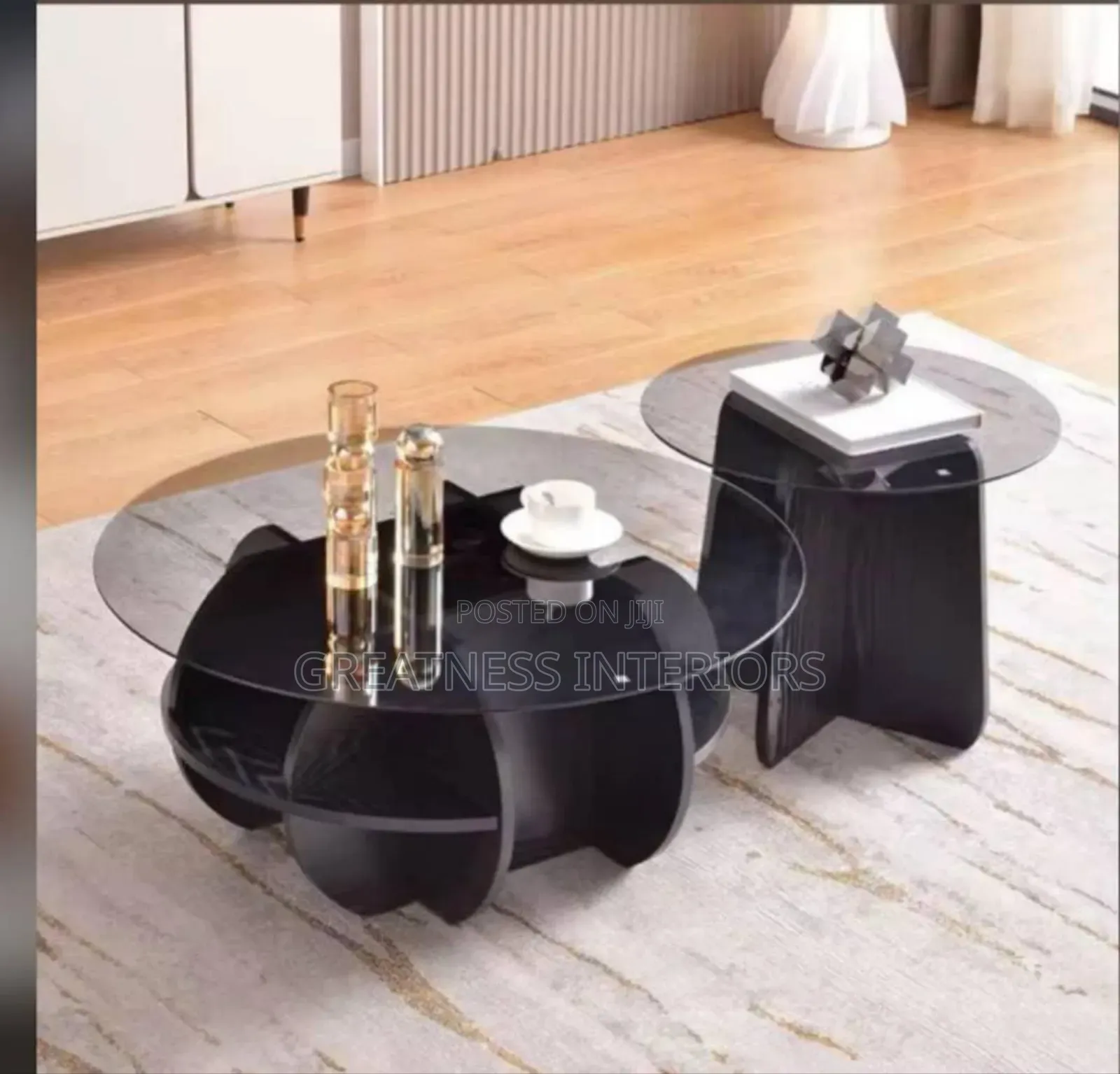 Quality Center Table With Side Stool