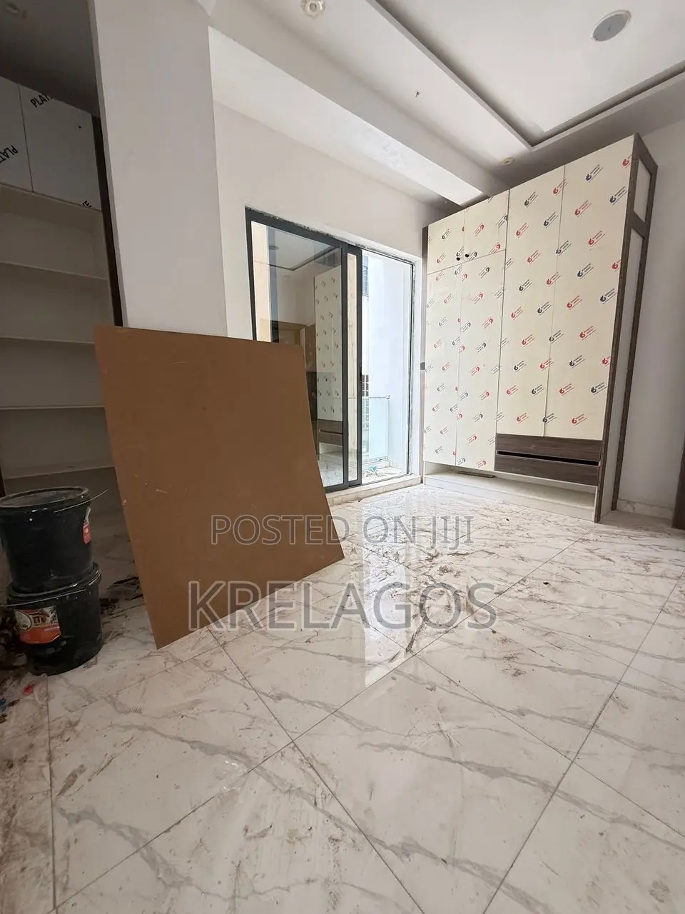 2bdrm Apartment in Lekki Phase 1 for sale
