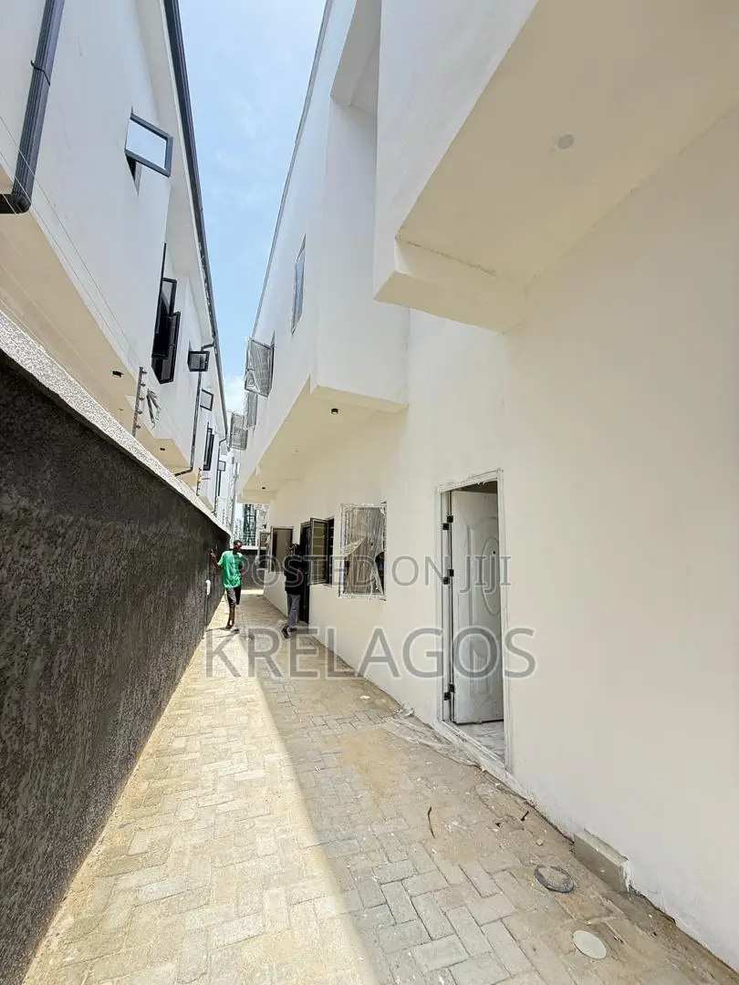 2bdrm Apartment in Ikota for sale