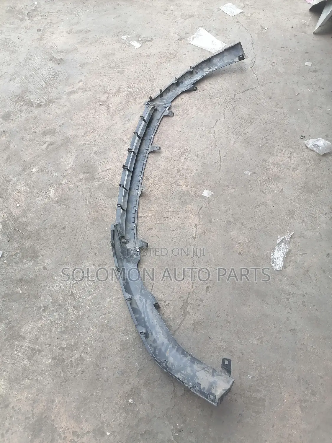 Down Spoiler or Down Bumper Rx350 2023 2024