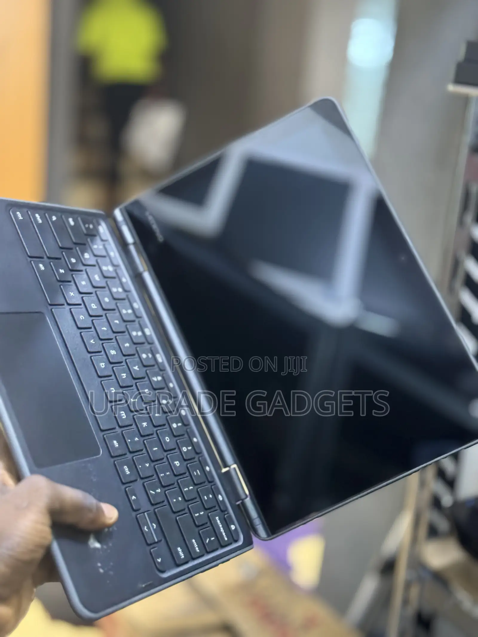 Laptop Lenovo Chromebook C330 8GB SSD 60GB