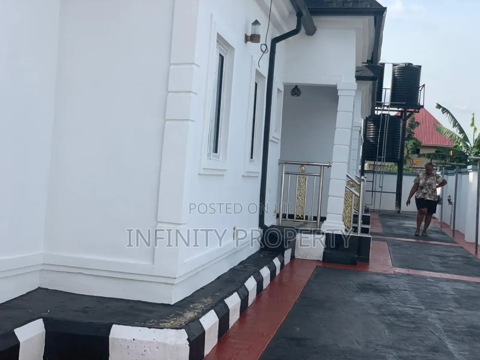 2bdrm Block of Flats in Rock Of Ages, Benin City for sale