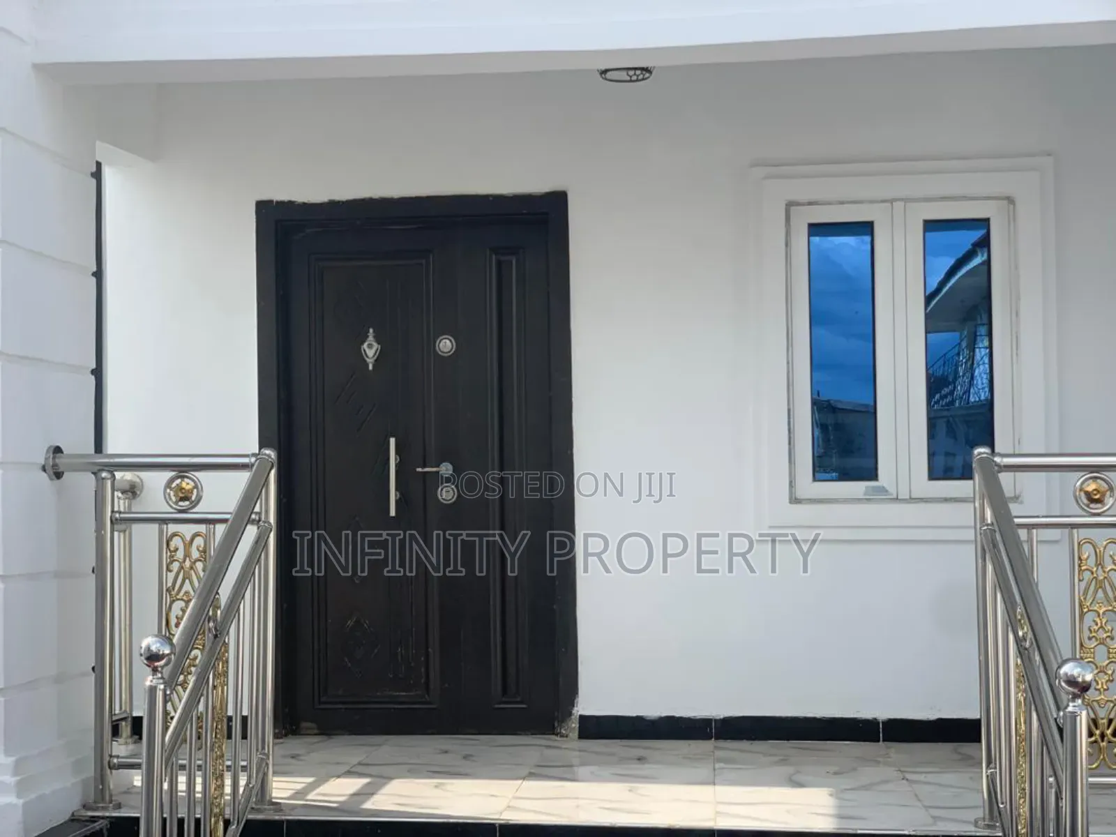 2bdrm Block of Flats in Rock Of Ages, Benin City for sale