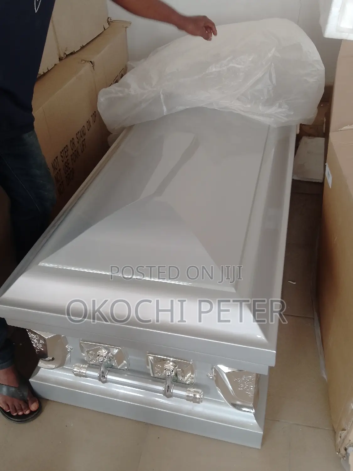 Metallic Foreign Casket