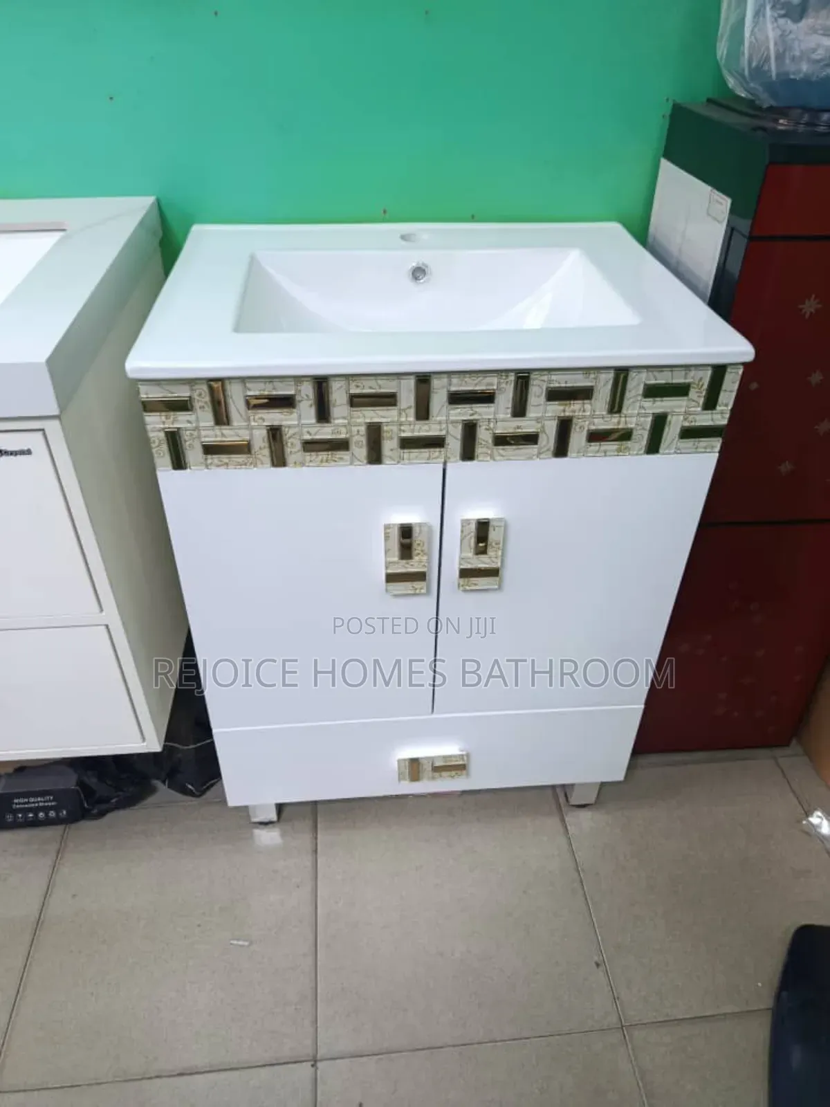 Modern Bathroom Vanity Cabinet With Ceramic Basin/Sink