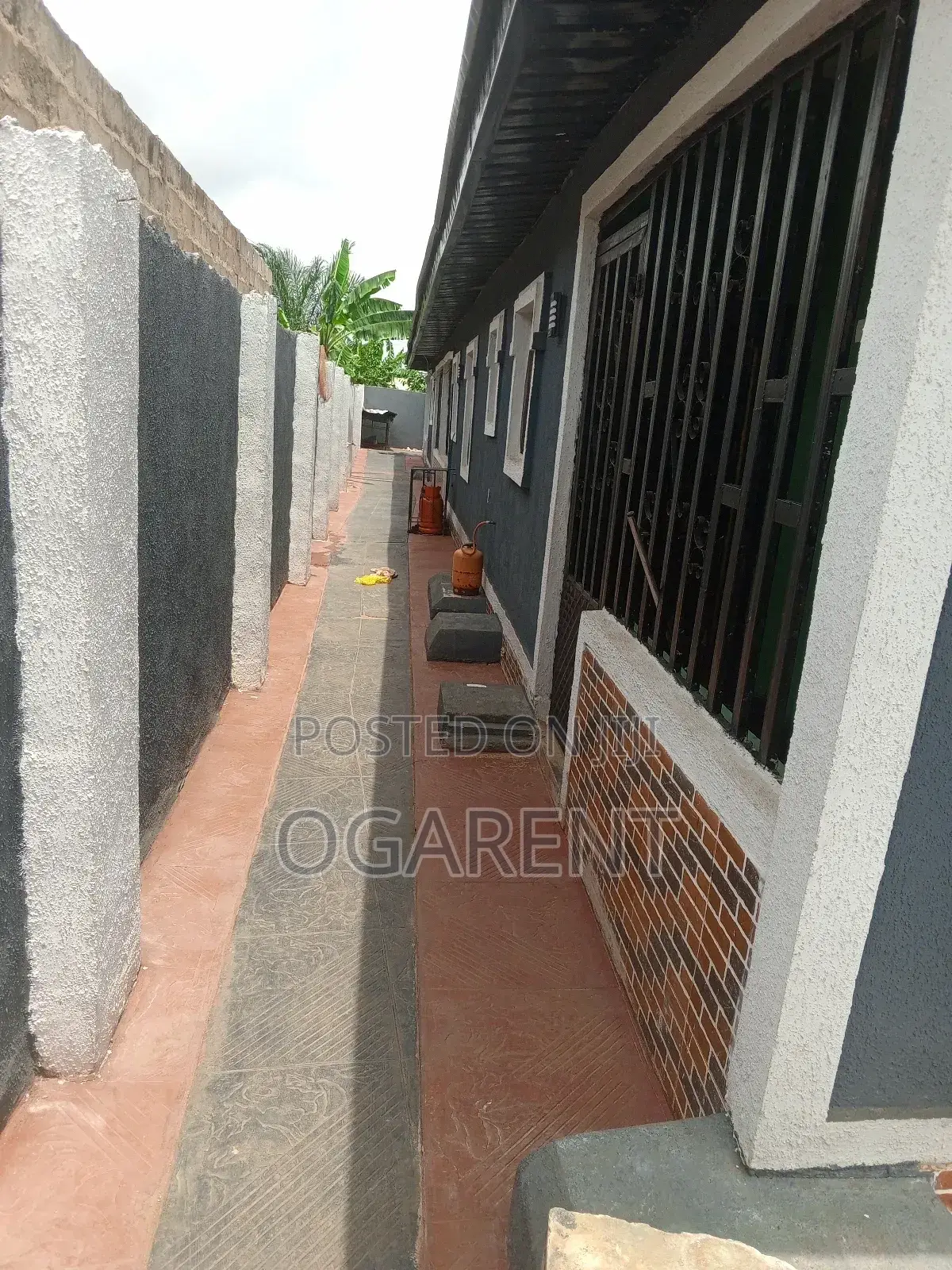 Furnished 2bdrm Block of Flats in Benin City for sale
