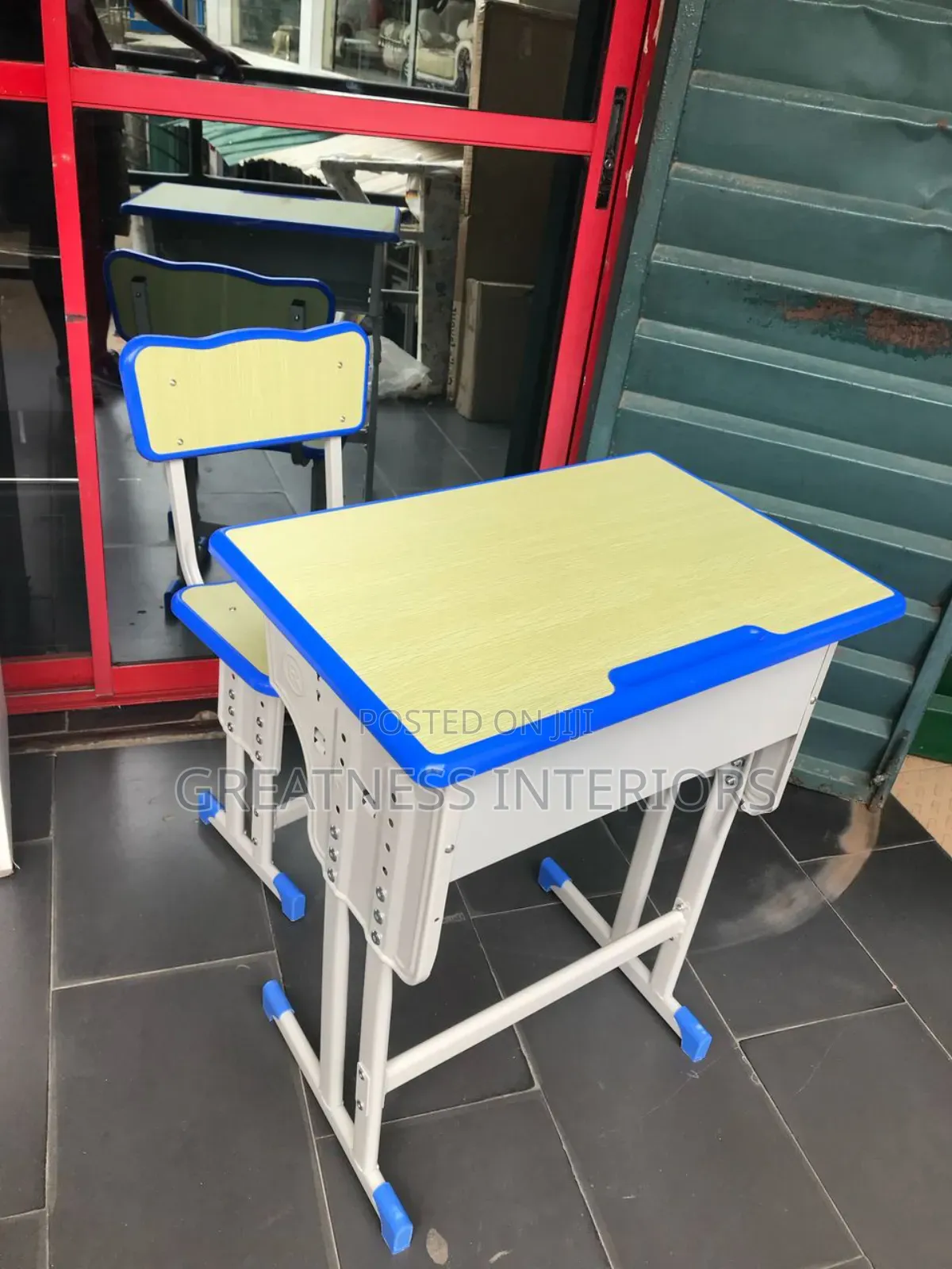 Top Quality Student Chair With Desks