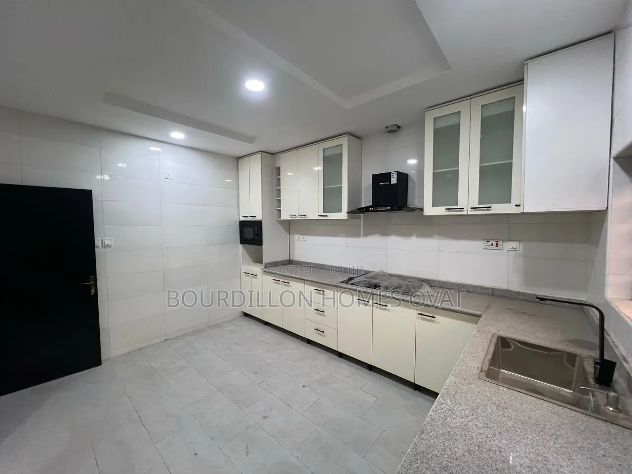 4bdrm Duplex in Lekki for sale