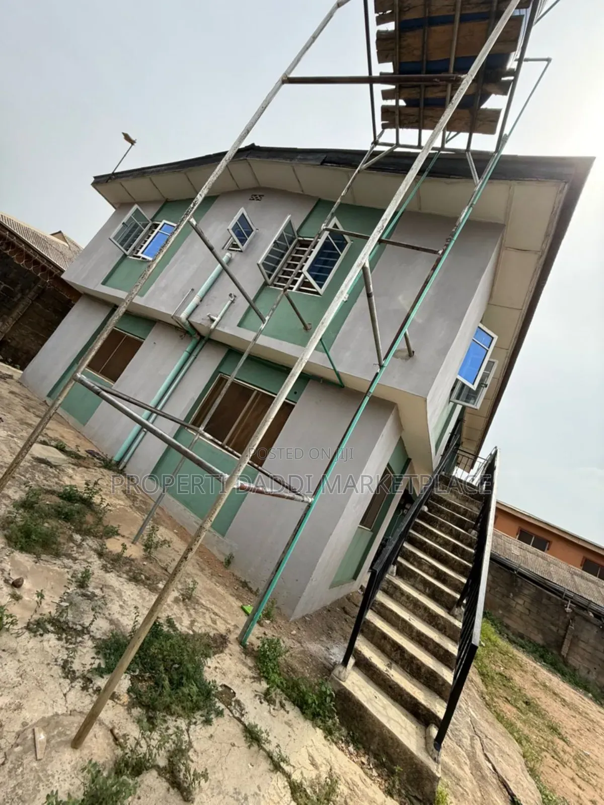5bdrm Block of Flats in Ipaja Road for sale