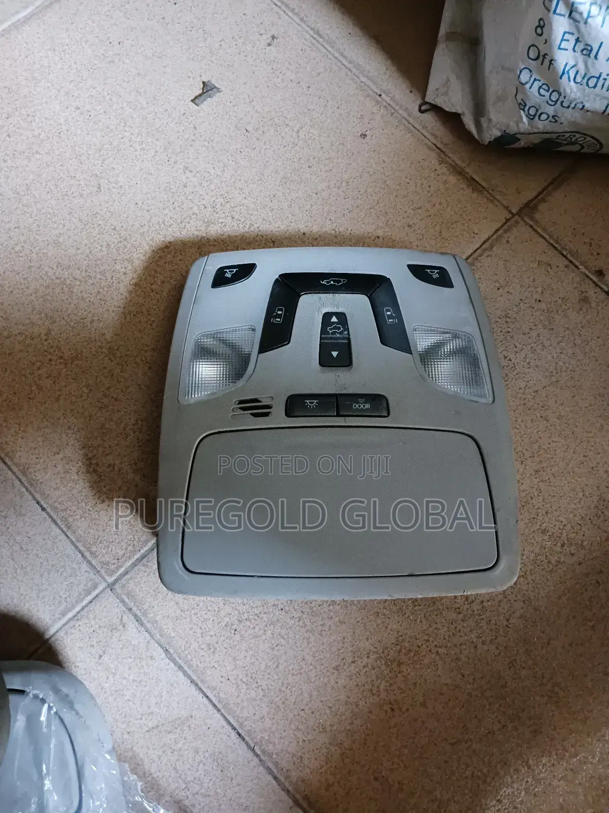 Sienna 2016 Model Roof Light