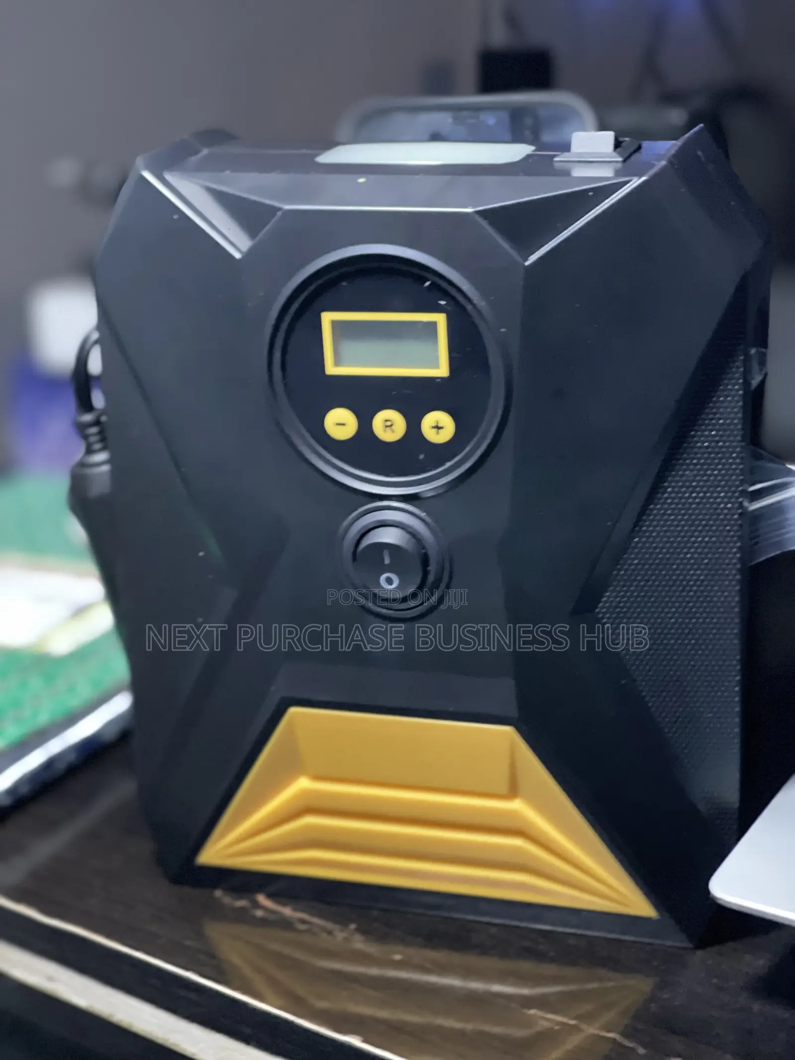 Air Compressor Dc 12v Digital Tire Inflator With Led Light