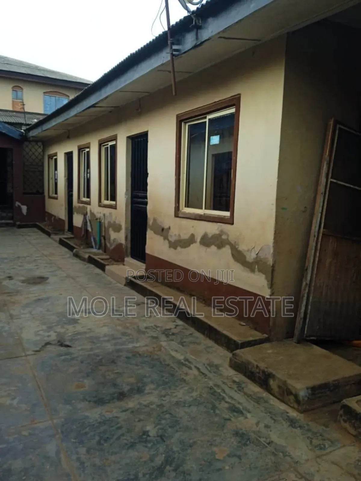 3bdrm Bungalow in Ekor Road Via Ile, Abule Egba for sale