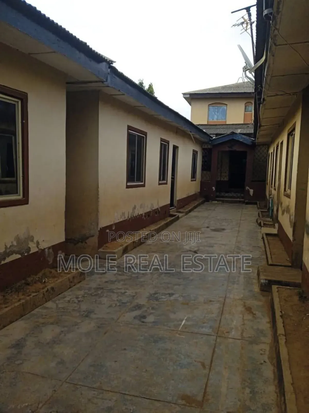 3bdrm Bungalow in Ekor Road Via Ile, Abule Egba for sale