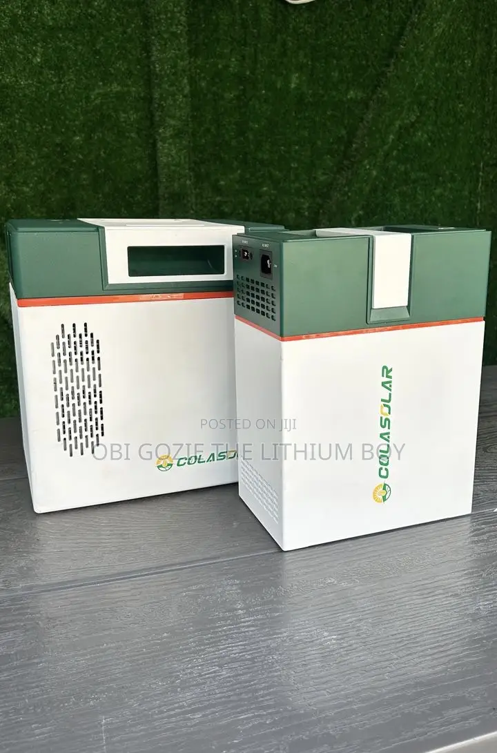 Cola Solar 1khw 2khw Lithium Battery Solar Generator