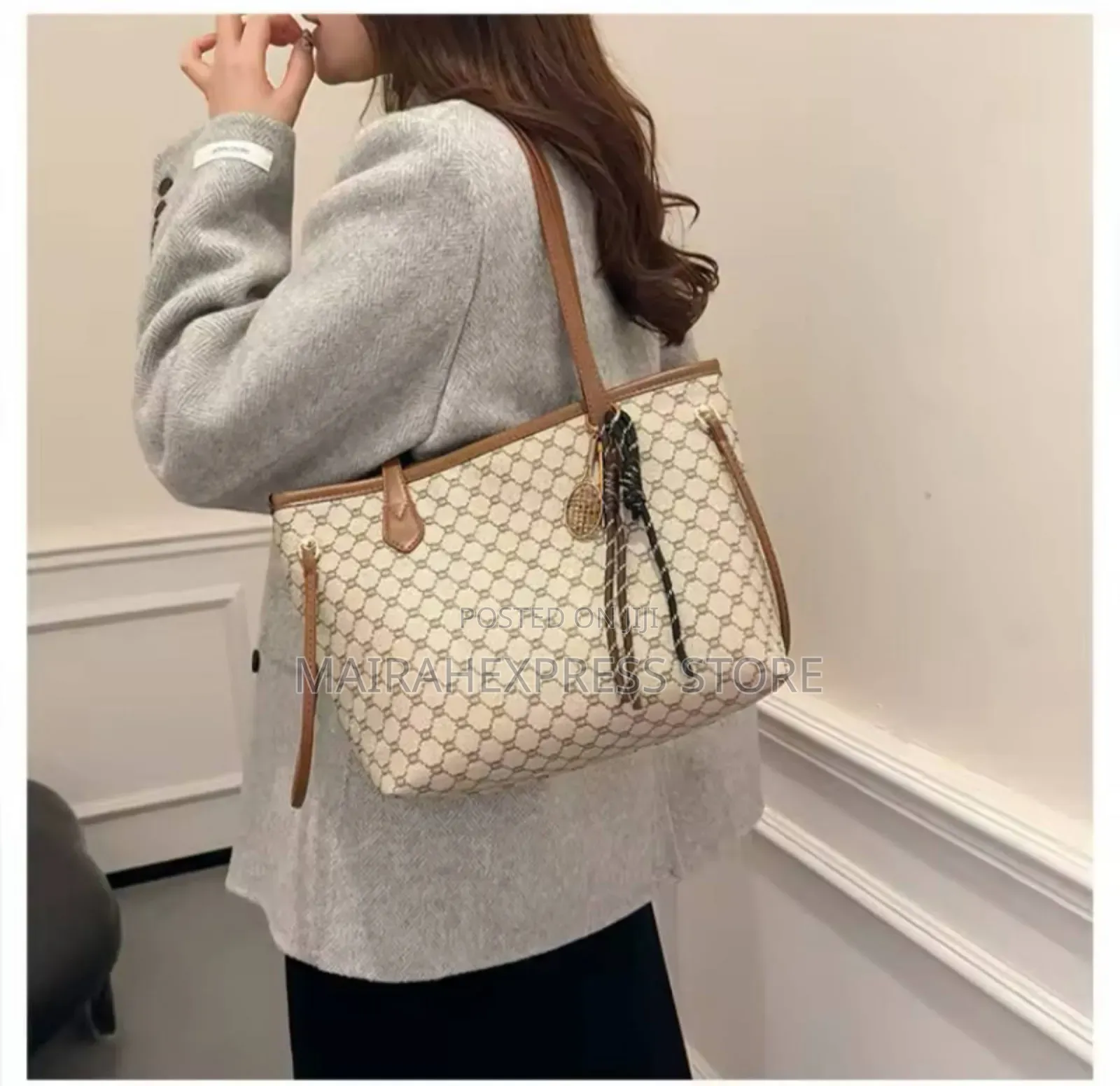 Trendy Single Shoulder Underarm Women's Tote Bag