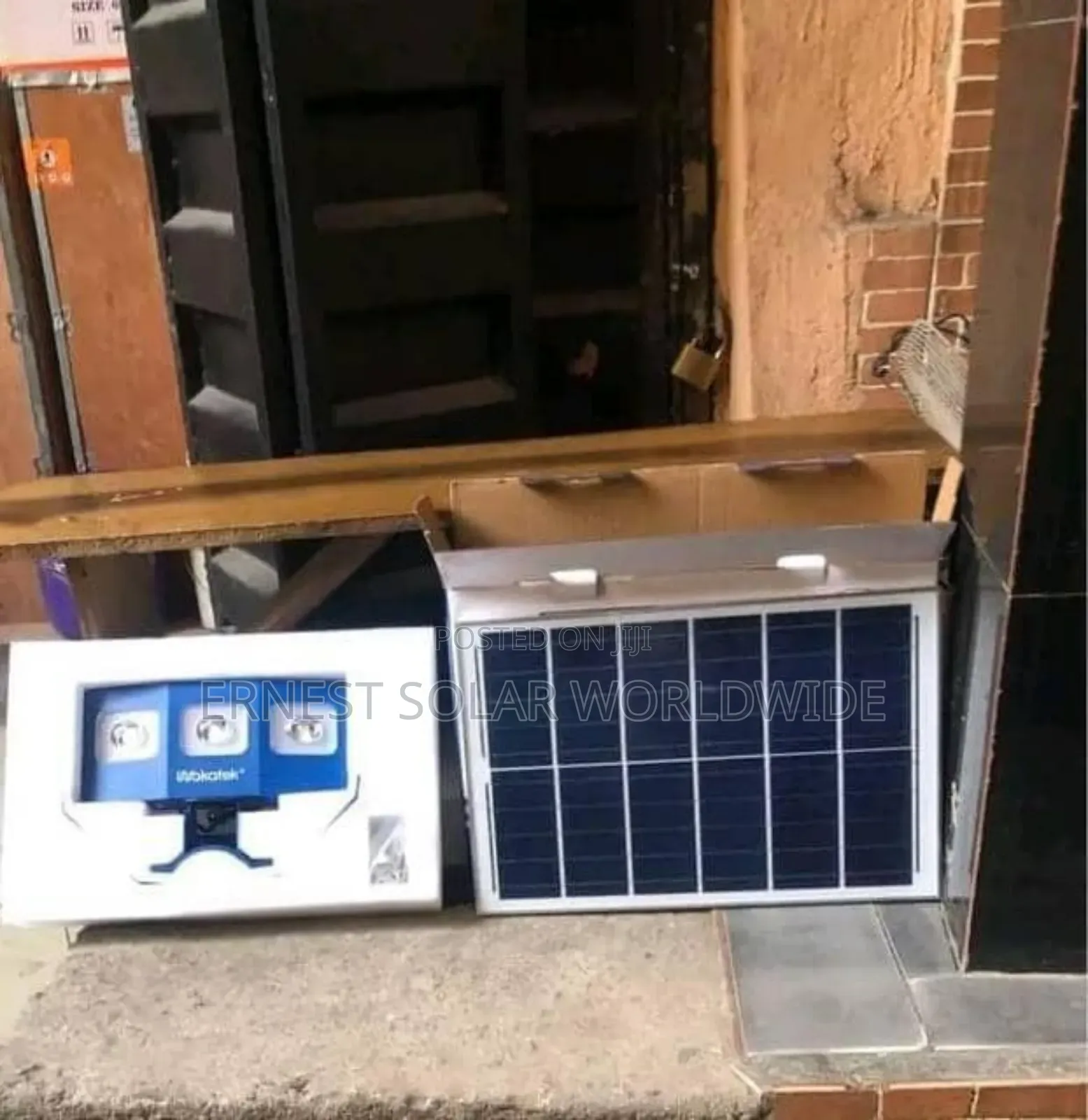 High Quality 3000watts Wakatake Solar Street Light