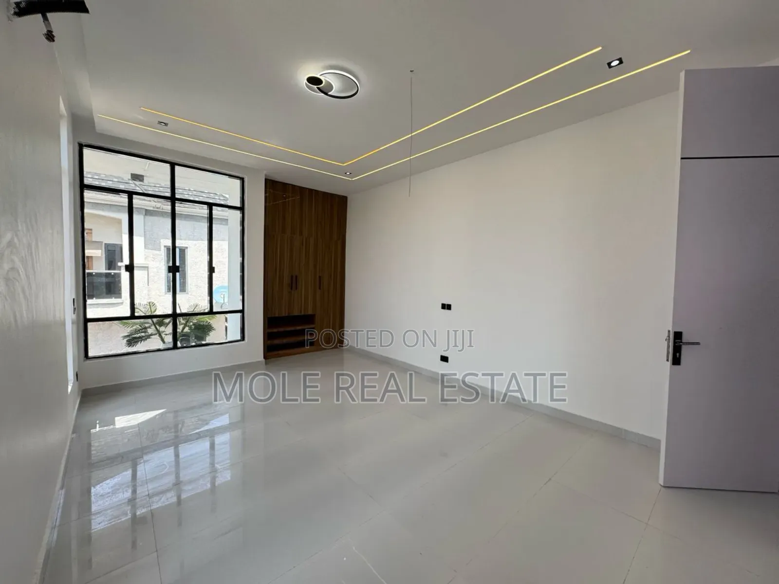 2bdrm Block of Flats in Ebute Meta Yaba for sale