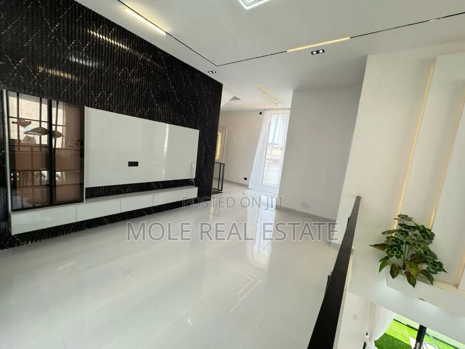 2bdrm Block of Flats in Ebute Meta Yaba for sale