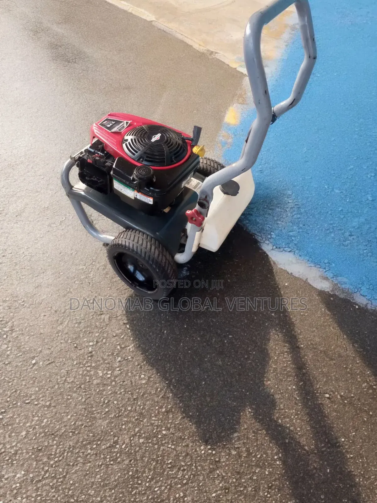 Honda Briggs and Stratton Gasoline Pressure Washer