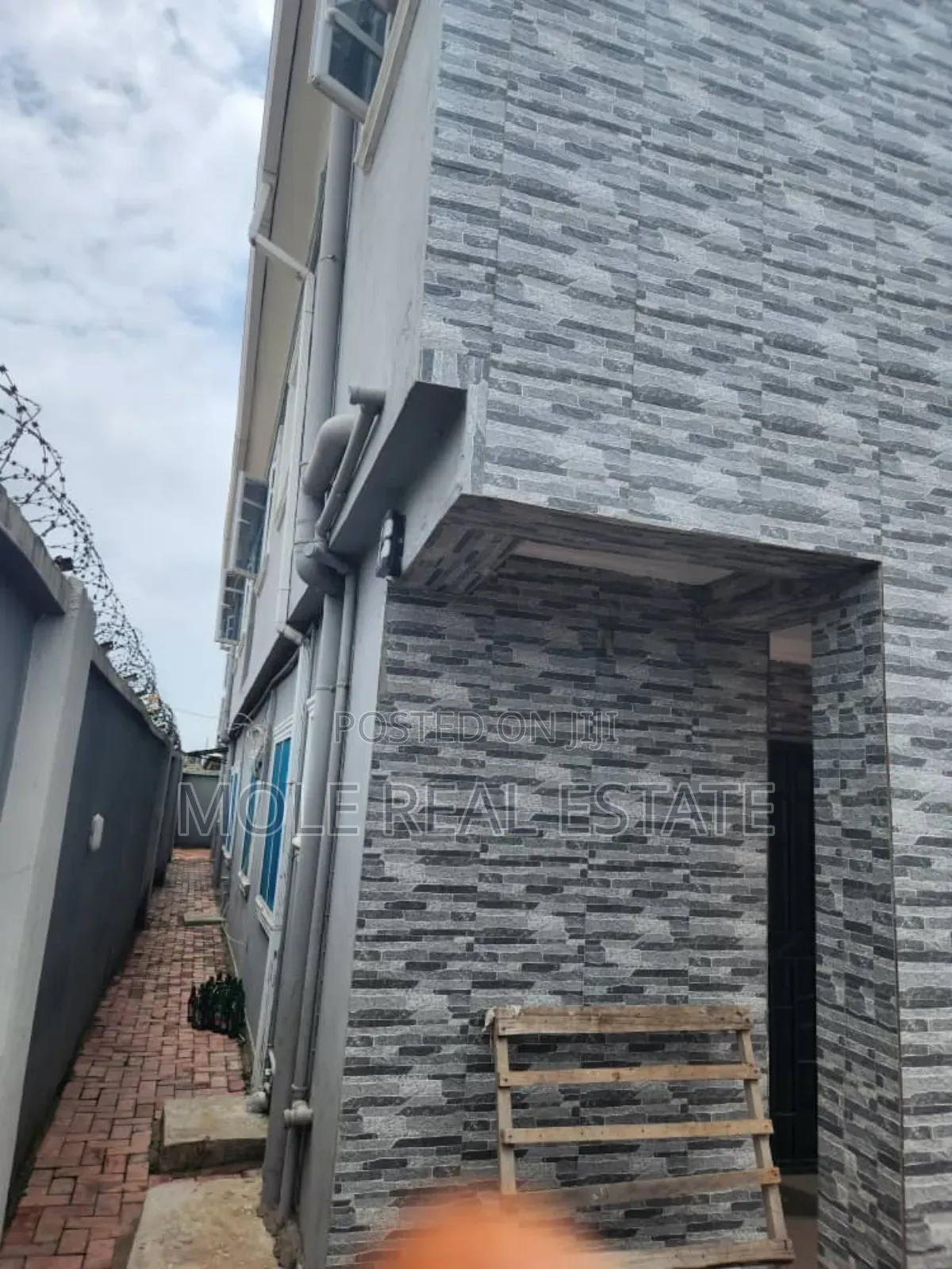 5bdrm Duplex in Igbogbo Ikorodu for sale