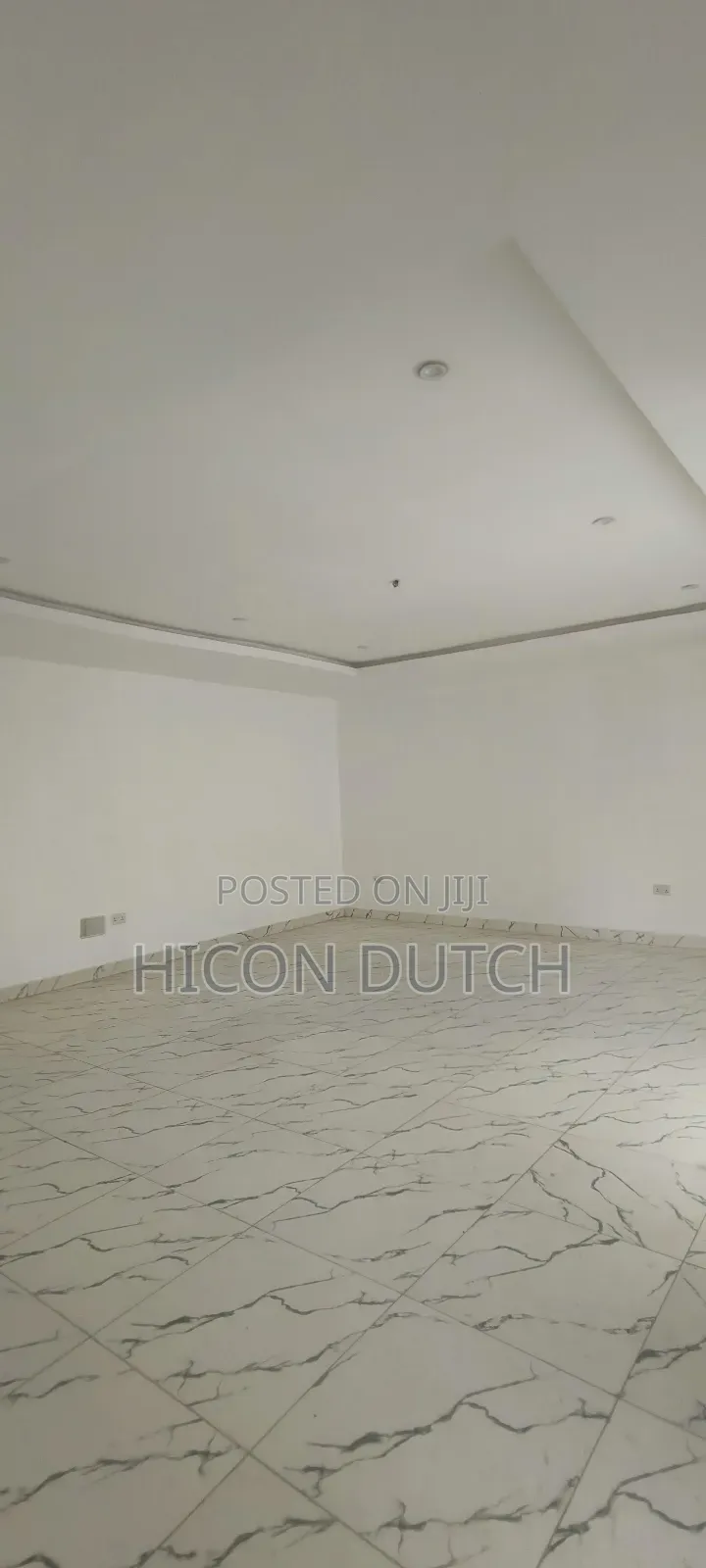 3bdrm Block of Flats in Wuye. for rent