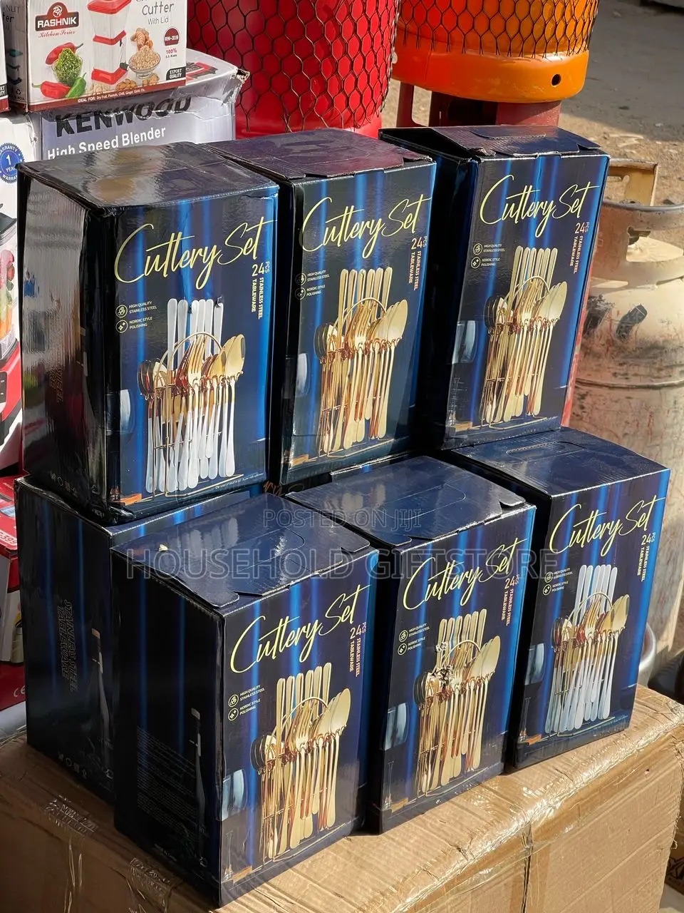 24pcs Polished Golden Cutlery Set
