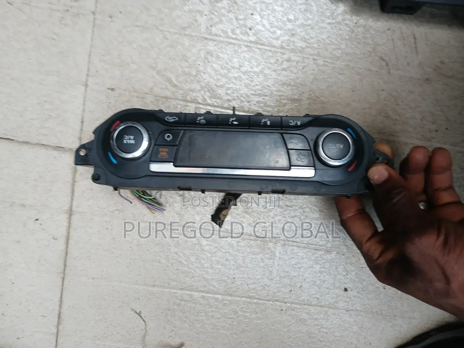 Ford Focus 2012 Model Ac Control