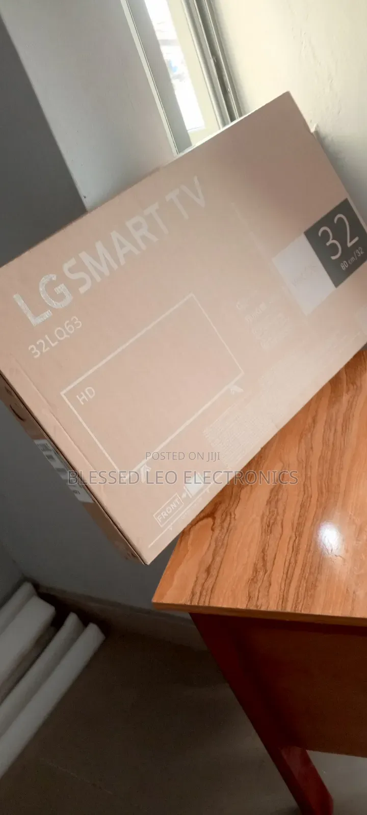 32 Inches Voice Control Tv With Seamless Connections