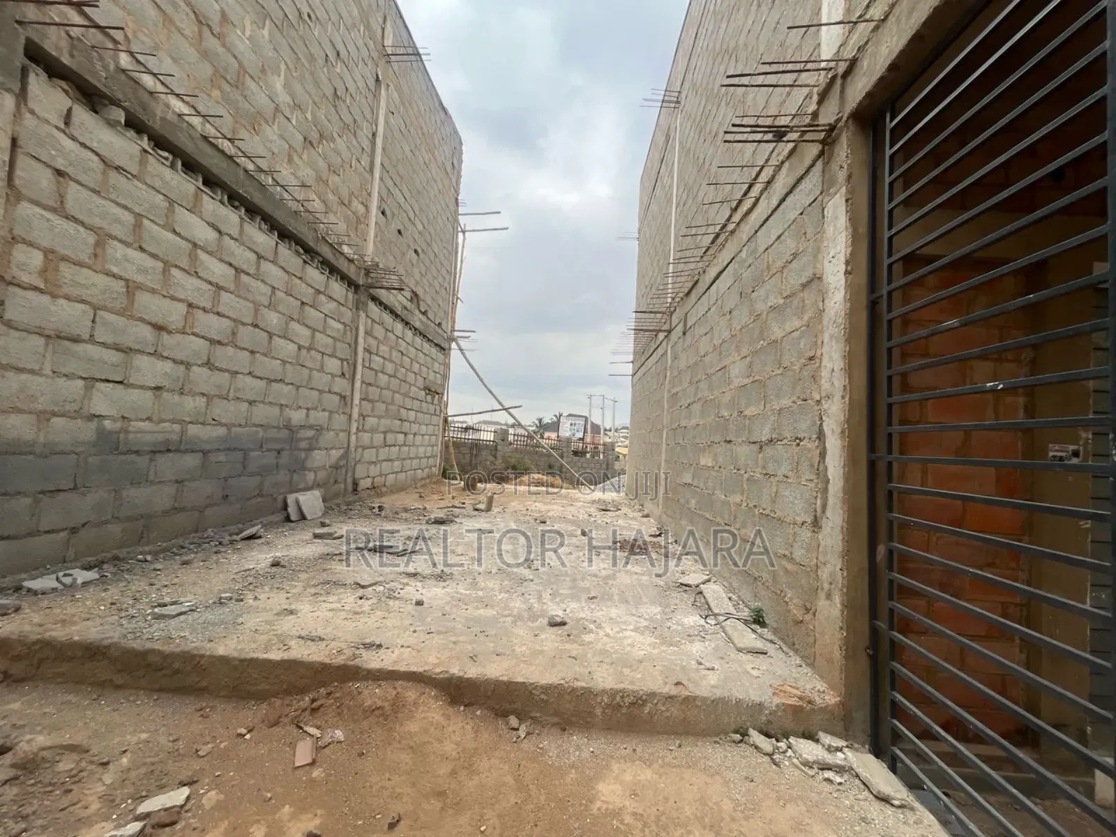 Warehouse Shop Plot for Sale at Building Material Market