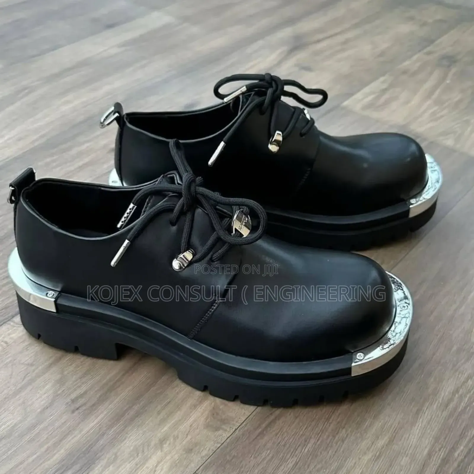 Balenciaga Stock Laced Shoe