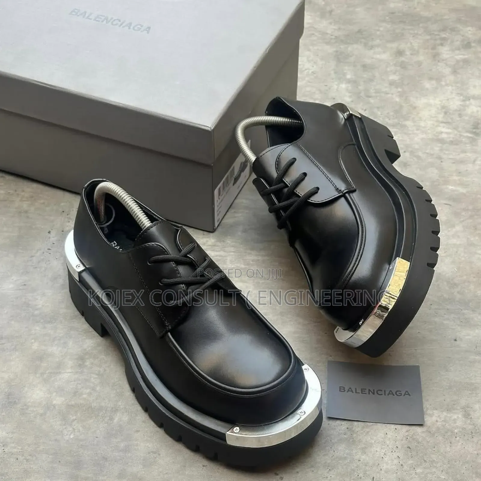 Balenciaga Stock Laced Shoe