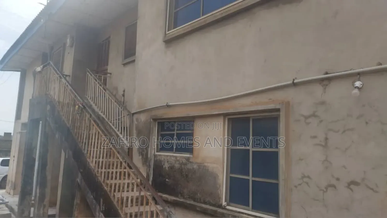 7bdrm Block of Flats in No7, Adeoya, Iyana, Ibadan for sale