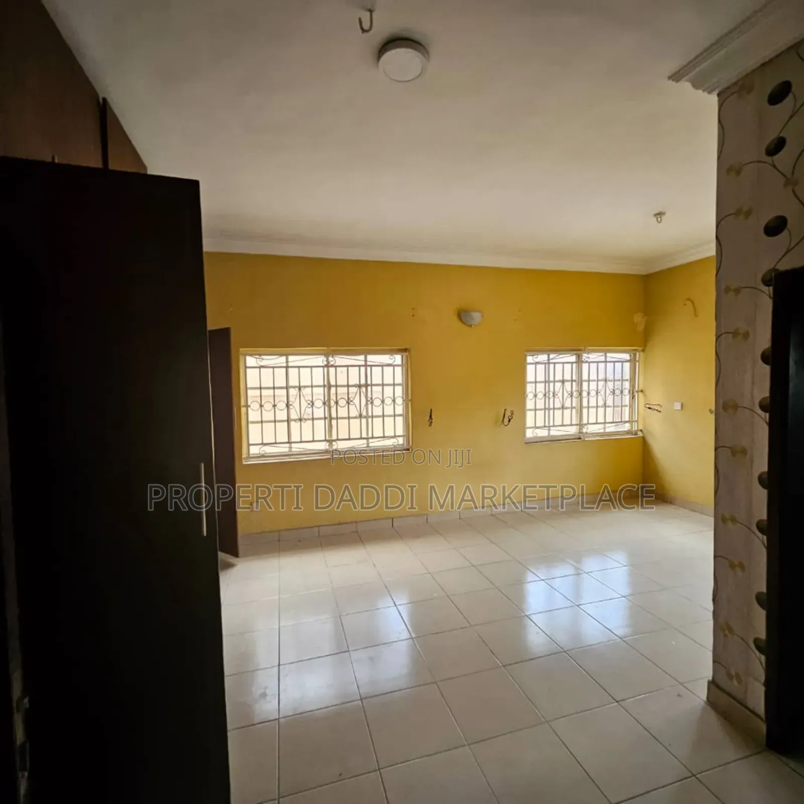 3bdrm Apartment in Omole Phase 2 for rent