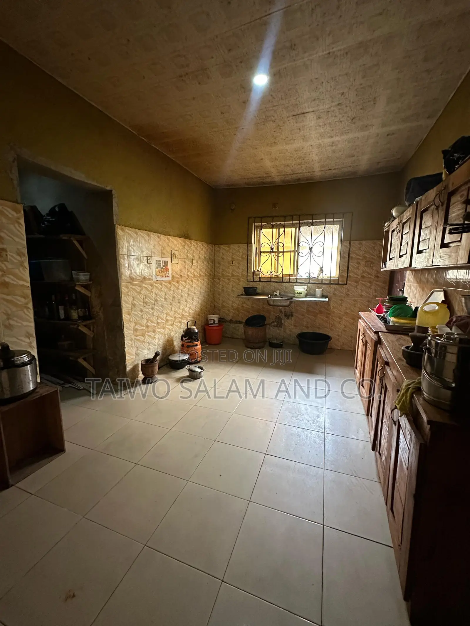 4bdrm Bungalow in Akala Express for sale