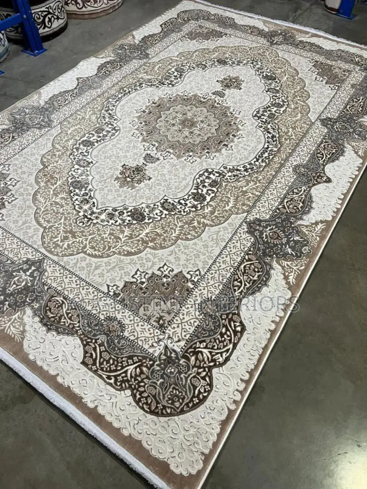 High Quality Turkish Center Rug Size 7/10