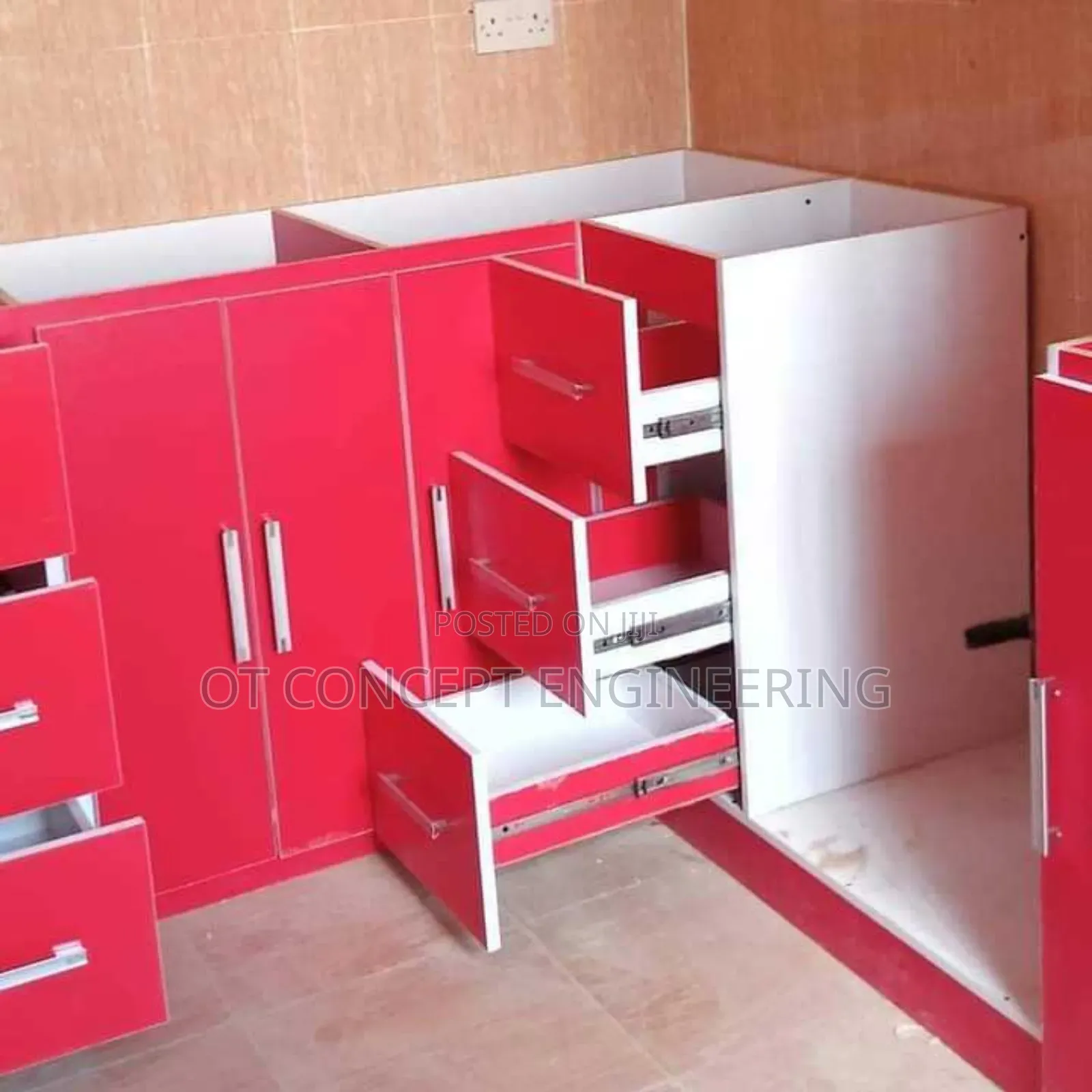 Set of Drawers