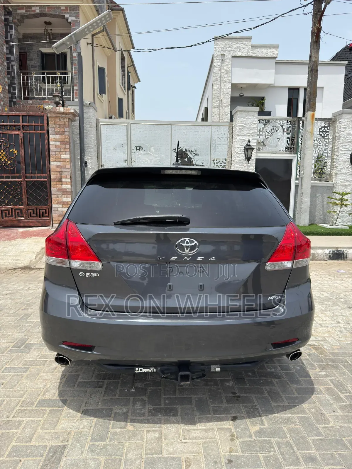 Toyota Venza V6 AWD 2011 Gray