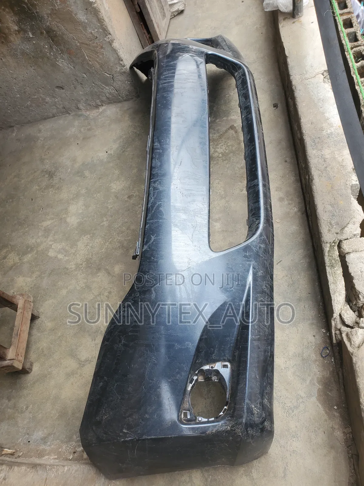 Front Bumper Toyota Venza