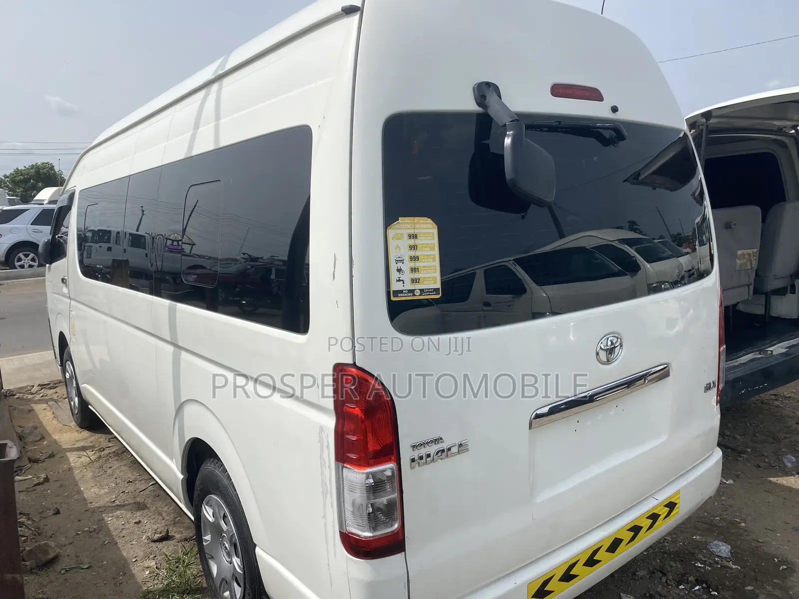 Toyota HiAce 2018 White