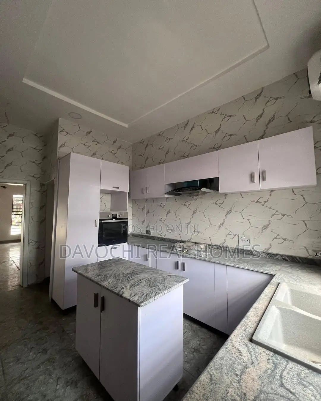 4bdrm Duplex in Ikota, Gra for rent