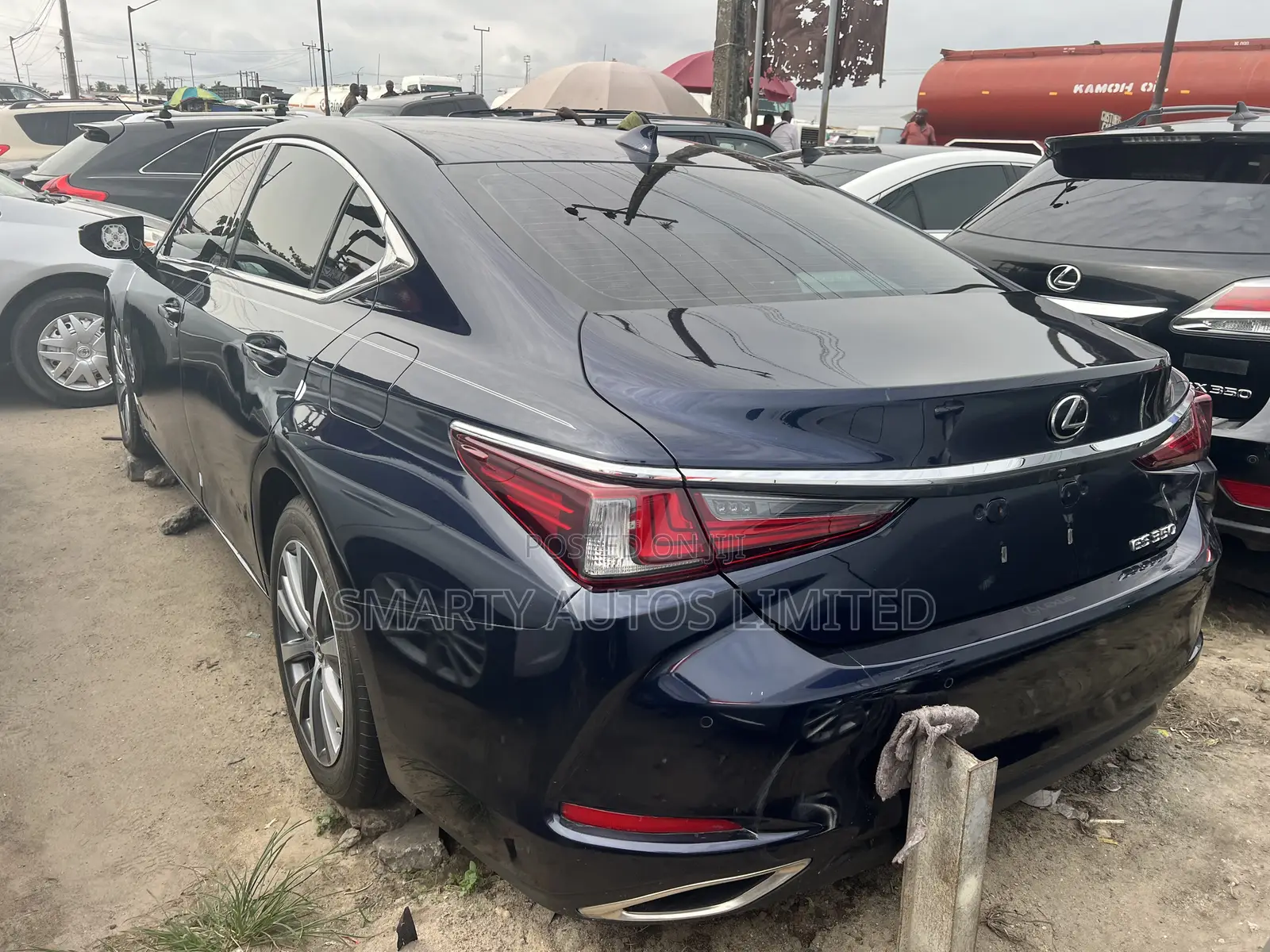 Lexus ES 2020 Blue