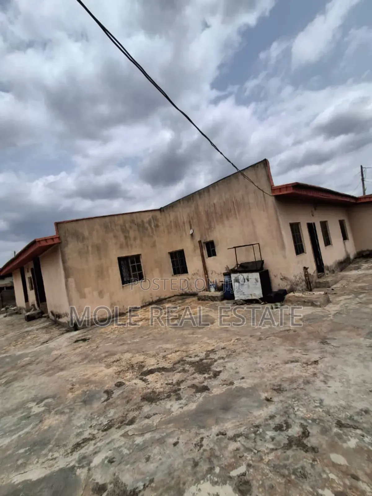 5bdrm Bungalow in Joke Ayo, Abule Egba for sale