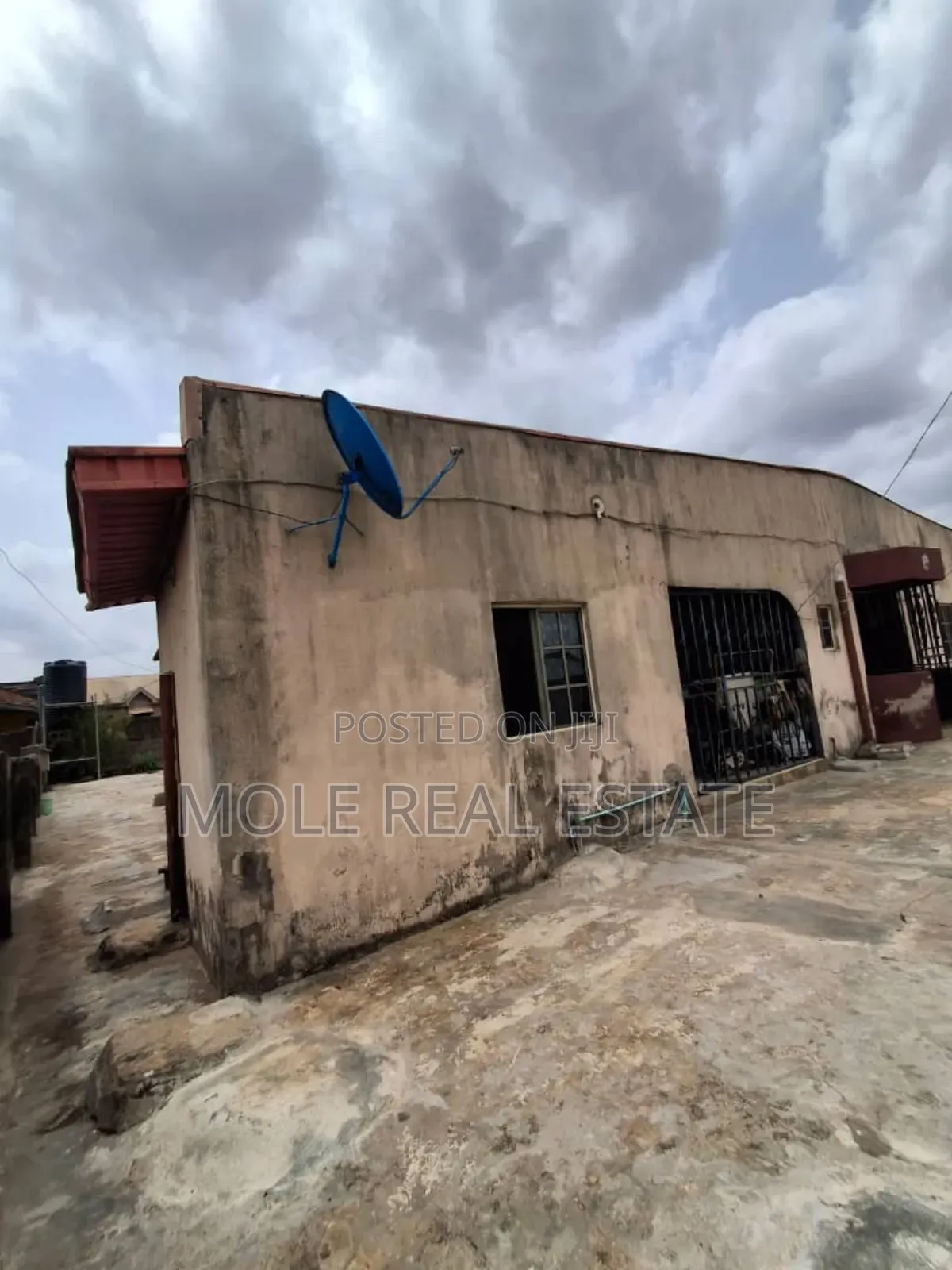 5bdrm Bungalow in Joke Ayo, Abule Egba for sale