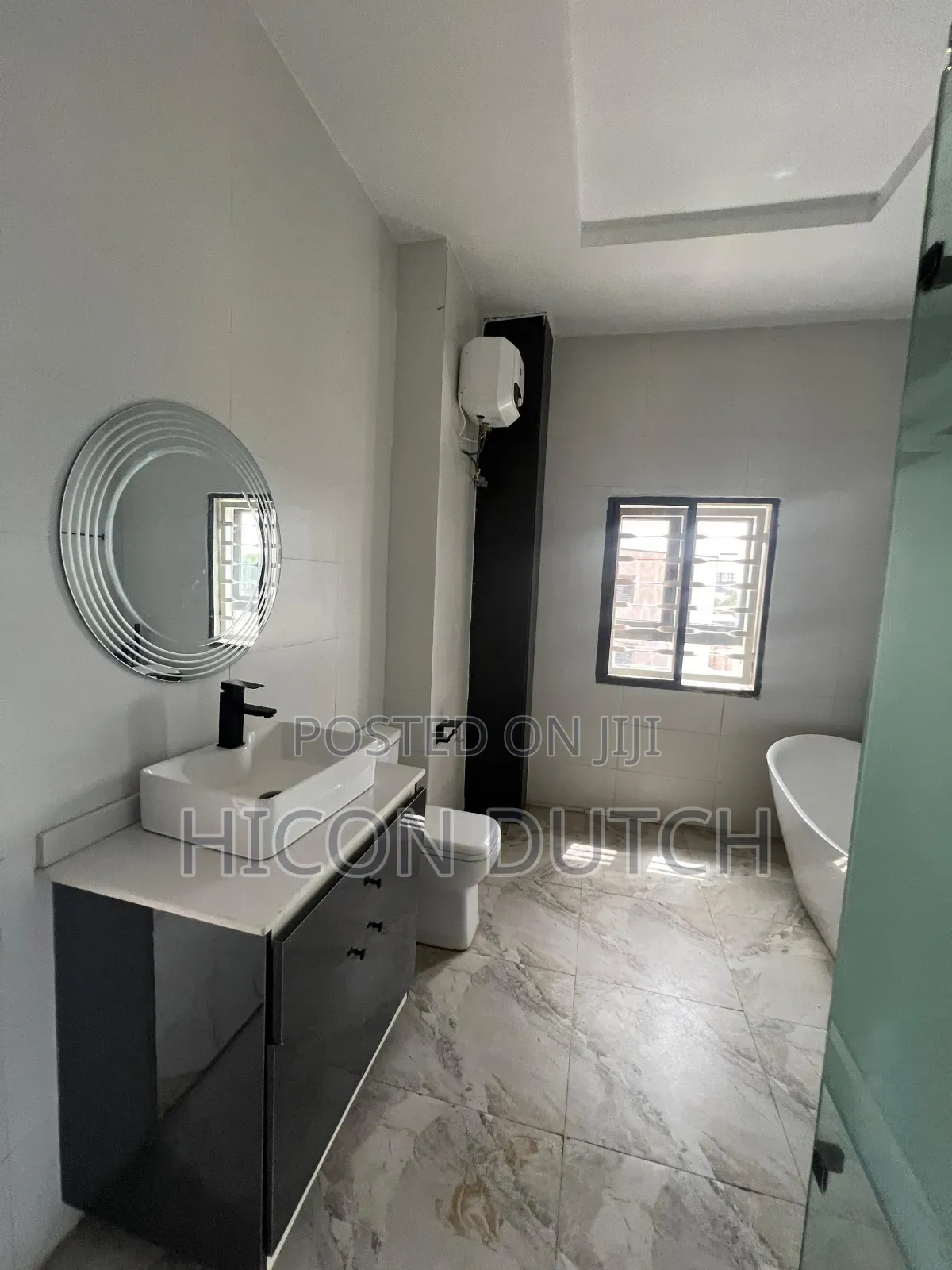 2bdrm Block of Flats in Mabushi. for rent